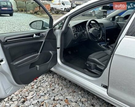 Серый Фольксваген Гольф, объемом двигателя 1.6 л и пробегом 236 тыс. км за 11450 $, фото 34 на Automoto.ua