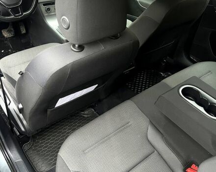 Сірий Фольксваген Гольф, об'ємом двигуна 2 л та пробігом 100 тис. км за 8500 $, фото 7 на Automoto.ua