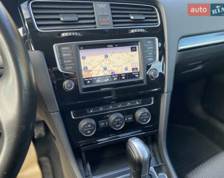 Сірий Фольксваген Гольф, об'ємом двигуна 2 л та пробігом 260 тис. км за 11900 $, фото 16 на Automoto.ua