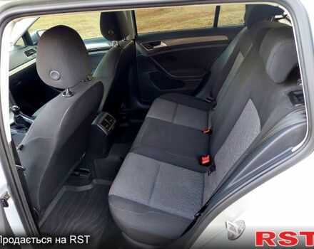 Серый Фольксваген Гольф, объемом двигателя 1.6 л и пробегом 307 тыс. км за 11300 $, фото 4 на Automoto.ua