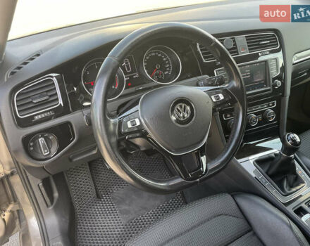 Серый Фольксваген Гольф, объемом двигателя 2 л и пробегом 238 тыс. км за 14000 $, фото 30 на Automoto.ua