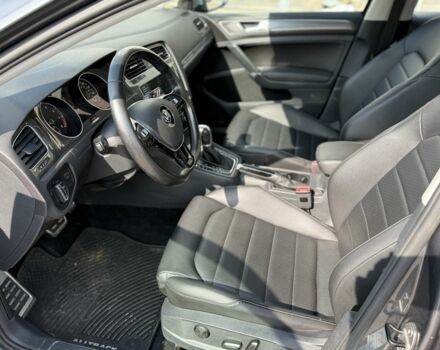 Серый Фольксваген Гольф, объемом двигателя 1.8 л и пробегом 199 тыс. км за 12500 $, фото 12 на Automoto.ua