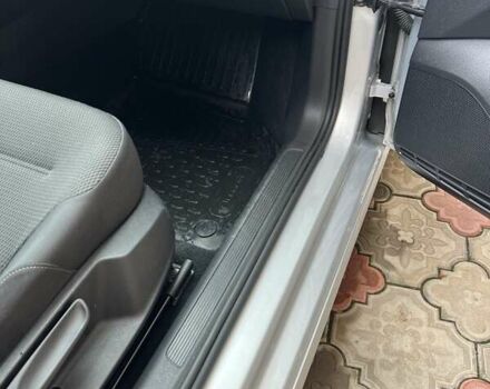 Серый Фольксваген Гольф, объемом двигателя 1.6 л и пробегом 188 тыс. км за 13500 $, фото 13 на Automoto.ua