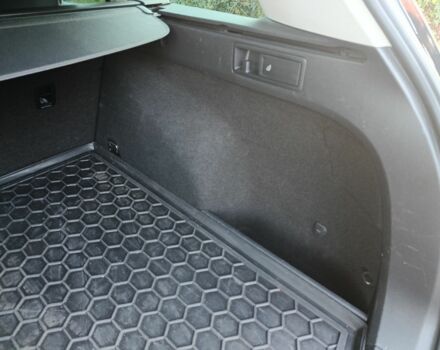 Серый Фольксваген Гольф, объемом двигателя 1.6 л и пробегом 257 тыс. км за 11600 $, фото 6 на Automoto.ua