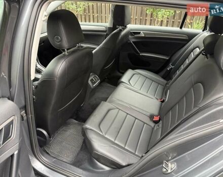 Серый Фольксваген Гольф, объемом двигателя 1.8 л и пробегом 199 тыс. км за 12200 $, фото 32 на Automoto.ua