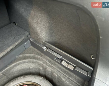 Серый Фольксваген Гольф, объемом двигателя 1.6 л и пробегом 247 тыс. км за 10800 $, фото 37 на Automoto.ua