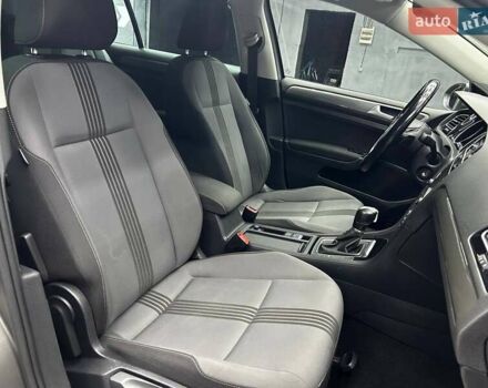 Серый Фольксваген Гольф, объемом двигателя 2 л и пробегом 213 тыс. км за 13300 $, фото 15 на Automoto.ua