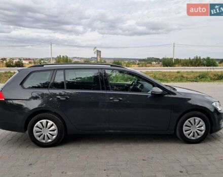 Серый Фольксваген Гольф, объемом двигателя 1.6 л и пробегом 230 тыс. км за 11399 $, фото 2 на Automoto.ua