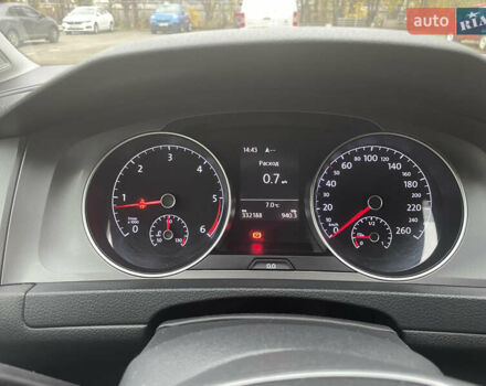 Серый Фольксваген Гольф, объемом двигателя 1.6 л и пробегом 331 тыс. км за 11200 $, фото 12 на Automoto.ua