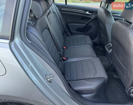 Сірий Фольксваген Гольф, об'ємом двигуна 1.6 л та пробігом 335 тис. км за 11999 $, фото 71 на Automoto.ua