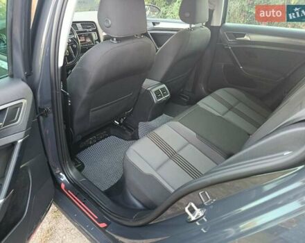 Серый Фольксваген Гольф, объемом двигателя 1.6 л и пробегом 331 тыс. км за 10900 $, фото 12 на Automoto.ua