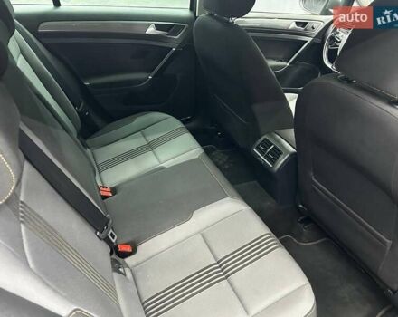 Серый Фольксваген Гольф, объемом двигателя 2 л и пробегом 213 тыс. км за 13300 $, фото 16 на Automoto.ua