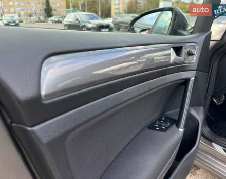 Серый Фольксваген Гольф, объемом двигателя 1.6 л и пробегом 251 тыс. км за 13500 $, фото 18 на Automoto.ua