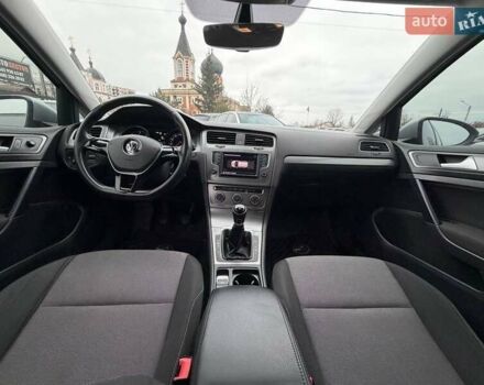 Серый Фольксваген Гольф, объемом двигателя 1.6 л и пробегом 207 тыс. км за 9300 $, фото 21 на Automoto.ua