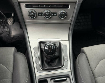 Серый Фольксваген Гольф, объемом двигателя 1.6 л и пробегом 217 тыс. км за 11500 $, фото 8 на Automoto.ua