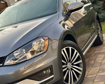 Серый Фольксваген Гольф, объемом двигателя 1.8 л и пробегом 137 тыс. км за 13999 $, фото 13 на Automoto.ua