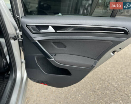 Серый Фольксваген Гольф, объемом двигателя 1.97 л и пробегом 300 тыс. км за 10700 $, фото 54 на Automoto.ua