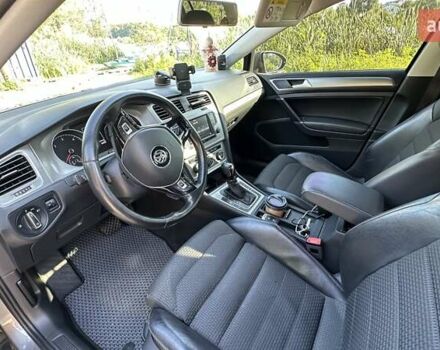 Серый Фольксваген Гольф, объемом двигателя 1.6 л и пробегом 230 тыс. км за 12900 $, фото 1 на Automoto.ua