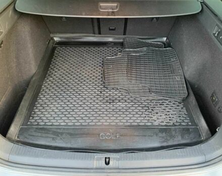 Серый Фольксваген Гольф, объемом двигателя 2 л и пробегом 135 тыс. км за 16714 $, фото 14 на Automoto.ua