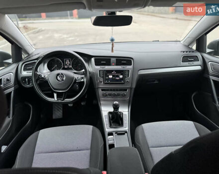 Серый Фольксваген Гольф, объемом двигателя 1.6 л и пробегом 247 тыс. км за 10800 $, фото 19 на Automoto.ua