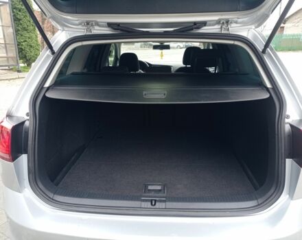 Серый Фольксваген Гольф, объемом двигателя 1.6 л и пробегом 258 тыс. км за 10500 $, фото 5 на Automoto.ua