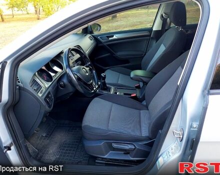 Серый Фольксваген Гольф, объемом двигателя 1.6 л и пробегом 307 тыс. км за 11300 $, фото 3 на Automoto.ua