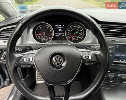 Серый Фольксваген Гольф, объемом двигателя 1.8 л и пробегом 199 тыс. км за 12200 $, фото 27 на Automoto.ua