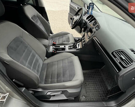 Серый Фольксваген Гольф, объемом двигателя 1.97 л и пробегом 300 тыс. км за 10700 $, фото 56 на Automoto.ua