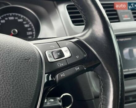 Серый Фольксваген Гольф, объемом двигателя 1.6 л и пробегом 235 тыс. км за 9800 $, фото 13 на Automoto.ua