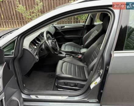 Серый Фольксваген Гольф, объемом двигателя 1.8 л и пробегом 199 тыс. км за 12200 $, фото 23 на Automoto.ua