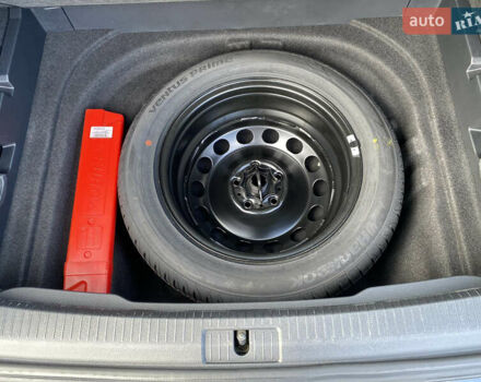 Сірий Фольксваген Гольф, об'ємом двигуна 2 л та пробігом 260 тис. км за 11900 $, фото 24 на Automoto.ua