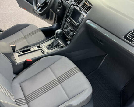 Серый Фольксваген Гольф, объемом двигателя 1.6 л и пробегом 251 тыс. км за 13500 $, фото 22 на Automoto.ua