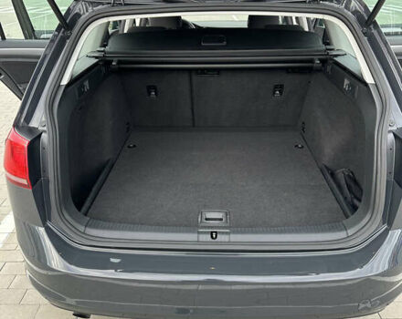 Серый Фольксваген Гольф, объемом двигателя 1.6 л и пробегом 291 тыс. км за 9800 $, фото 21 на Automoto.ua