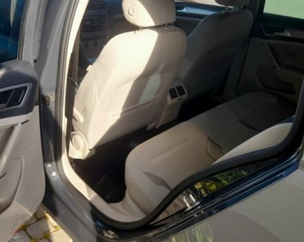 Серый Фольксваген Гольф, объемом двигателя 1.6 л и пробегом 250 тыс. км за 11000 $, фото 13 на Automoto.ua