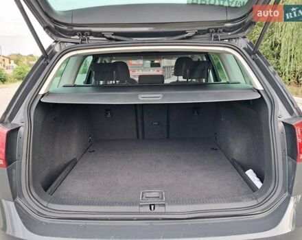 Серый Фольксваген Гольф, объемом двигателя 1.6 л и пробегом 230 тыс. км за 11399 $, фото 5 на Automoto.ua