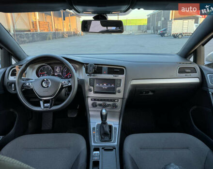 Серый Фольксваген Гольф, объемом двигателя 1.97 л и пробегом 289 тыс. км за 12350 $, фото 17 на Automoto.ua