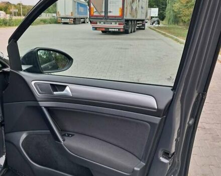 Серый Фольксваген Гольф, объемом двигателя 1.6 л и пробегом 230 тыс. км за 11399 $, фото 9 на Automoto.ua