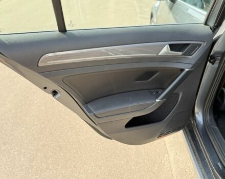 Серый Фольксваген Гольф, объемом двигателя 1.8 л и пробегом 199 тыс. км за 12500 $, фото 18 на Automoto.ua