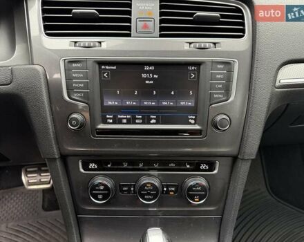 Серый Фольксваген Гольф, объемом двигателя 1.8 л и пробегом 199 тыс. км за 12200 $, фото 28 на Automoto.ua