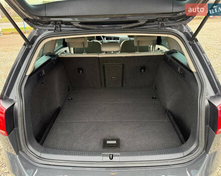 Серый Фольксваген Гольф, объемом двигателя 1.6 л и пробегом 272 тыс. км за 11200 $, фото 26 на Automoto.ua