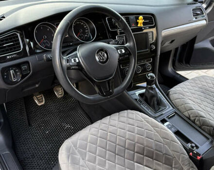 Серый Фольксваген Гольф, объемом двигателя 1.6 л и пробегом 280 тыс. км за 10999 $, фото 14 на Automoto.ua