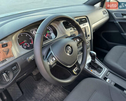 Серый Фольксваген Гольф, объемом двигателя 1.97 л и пробегом 289 тыс. км за 12350 $, фото 13 на Automoto.ua