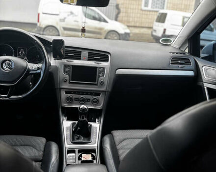 Серый Фольксваген Гольф, объемом двигателя 1.6 л и пробегом 285 тыс. км за 12900 $, фото 3 на Automoto.ua