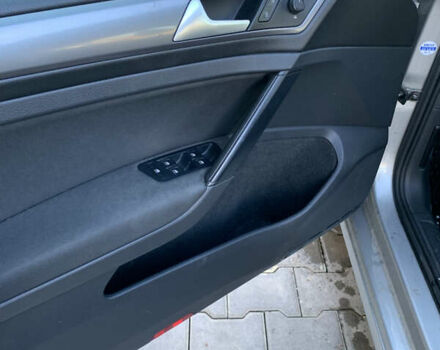 Фольксваген Гольф 2016 в Ямполь на Automoto.ua Серый Фольксваген Гольф, объемом двигателя 1.6 л и пробегом 297 тыс. км за 10500 $, фото 16 на Automoto.ua