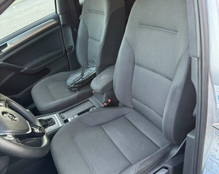 Серый Фольксваген Гольф, объемом двигателя 1.97 л и пробегом 289 тыс. км за 12350 $, фото 11 на Automoto.ua