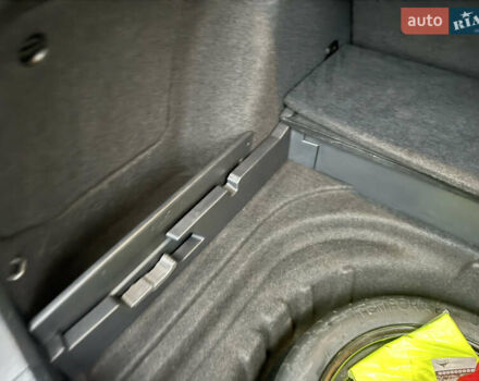 Серый Фольксваген Гольф, объемом двигателя 1.6 л и пробегом 247 тыс. км за 10800 $, фото 36 на Automoto.ua