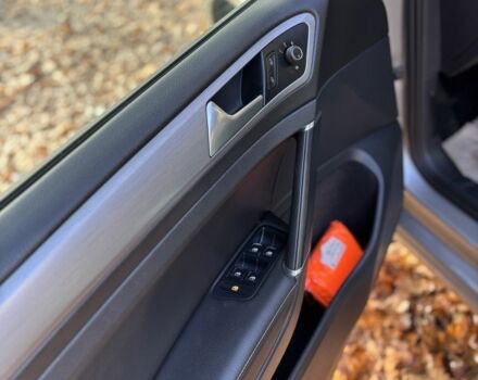 Сірий Фольксваген Гольф, об'ємом двигуна 1.6 л та пробігом 245 тис. км за 12800 $, фото 7 на Automoto.ua