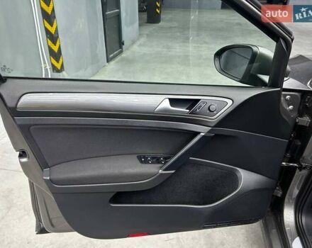 Серый Фольксваген Гольф, объемом двигателя 2 л и пробегом 213 тыс. км за 13300 $, фото 13 на Automoto.ua