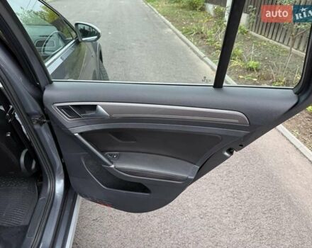 Серый Фольксваген Гольф, объемом двигателя 1.8 л и пробегом 199 тыс. км за 12200 $, фото 34 на Automoto.ua