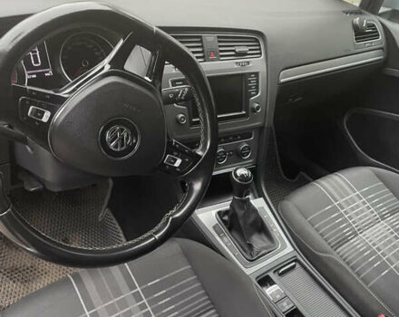 Серый Фольксваген Гольф, объемом двигателя 1.6 л и пробегом 331 тыс. км за 11200 $, фото 10 на Automoto.ua